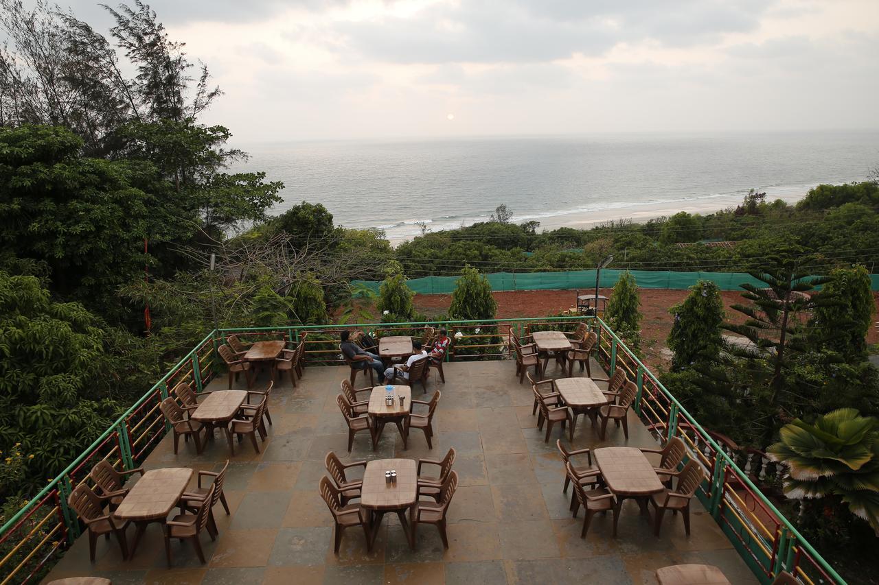 Abhishek Beach Resort And Spa Ganpatipule Extérieur photo