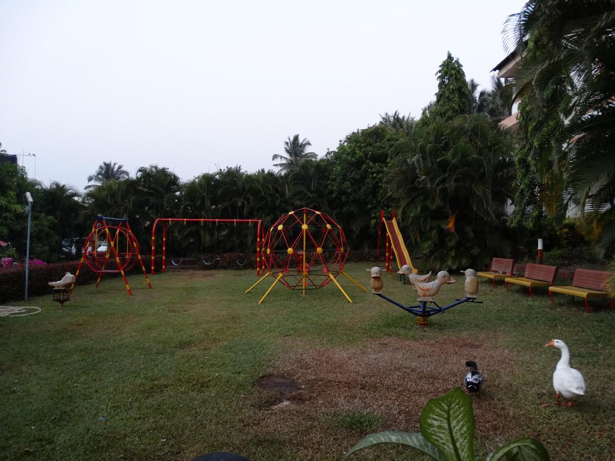 Abhishek Beach Resort And Spa Ganpatipule Extérieur photo