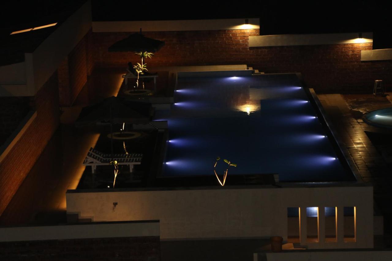 Abhishek Beach Resort And Spa Ganpatipule Extérieur photo