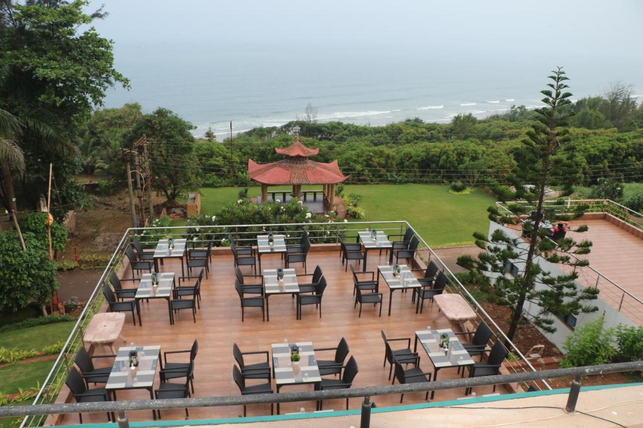 Abhishek Beach Resort And Spa Ganpatipule Extérieur photo